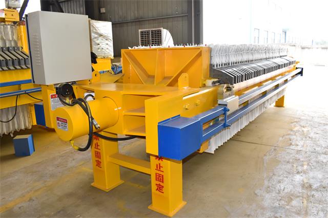 1000型程控全自動壓濾機(jī)-7