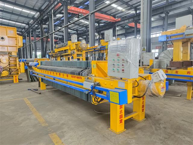 1000型程控全自動壓濾機(jī)-8